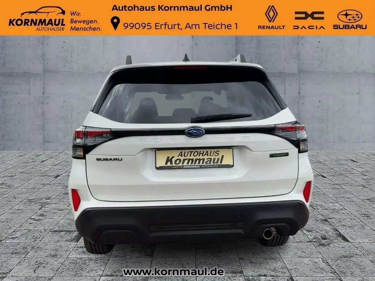 Gebraucht Subaru Forester 136 PS (100 kW) 2025 Crystal white pearl (weiß) SUV