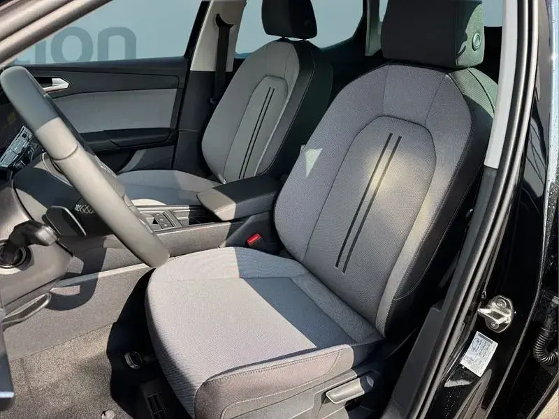 Gebraucht Seat Leon 150 PS (110 kW) 2025 Schwarz Kleinwagen
