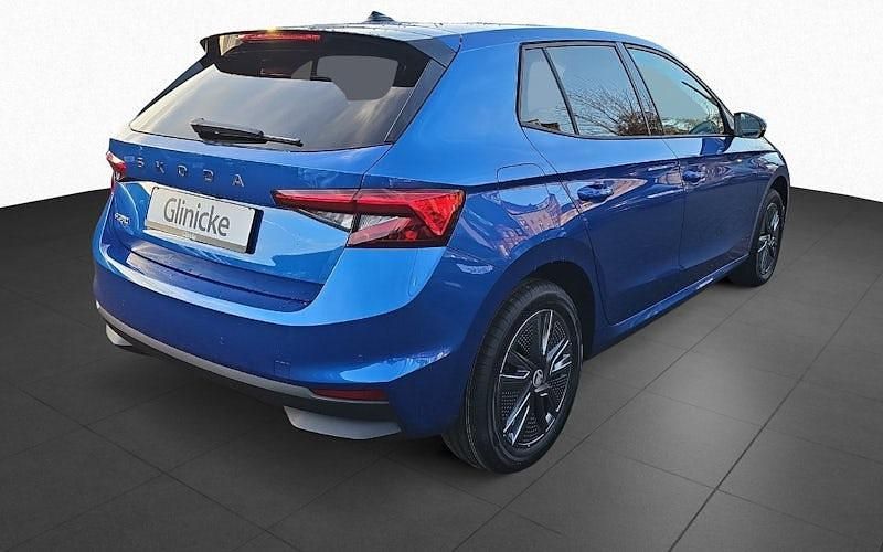 Neu Skoda Fabia Tour 95 PS (69 kW) 2025 Blau Limousine