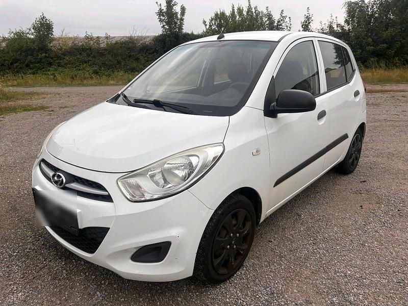Weiß Gebraucht 2011 Hyundai i10 Basis Kleinwagen | 1.990 € (Guter Preis) - Bild 1/4