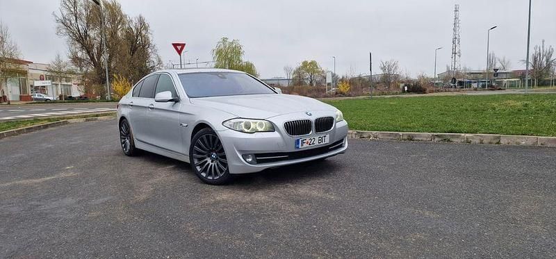 Second-hand BMW 525 Performance 218 CP (160 kW) 2012 Argintiu Berlinǎ