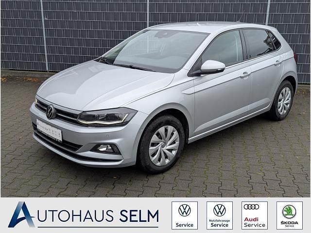 Silber Gebraucht 2021 VW Polo Comfortline Kleinwagen | 17.490 € (Fairer Preis) - Bild 1/4
