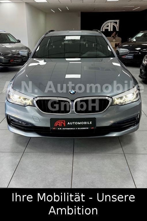 Gebraucht BMW 540 Sport Line 320 PS (235 kW) 2019 Blau Limousine