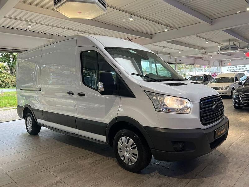 Weiß Gebraucht 2017 Ford Transit Trend Van / Kleinbus | 13.990 € (Guter Preis) - Bild 1/4
