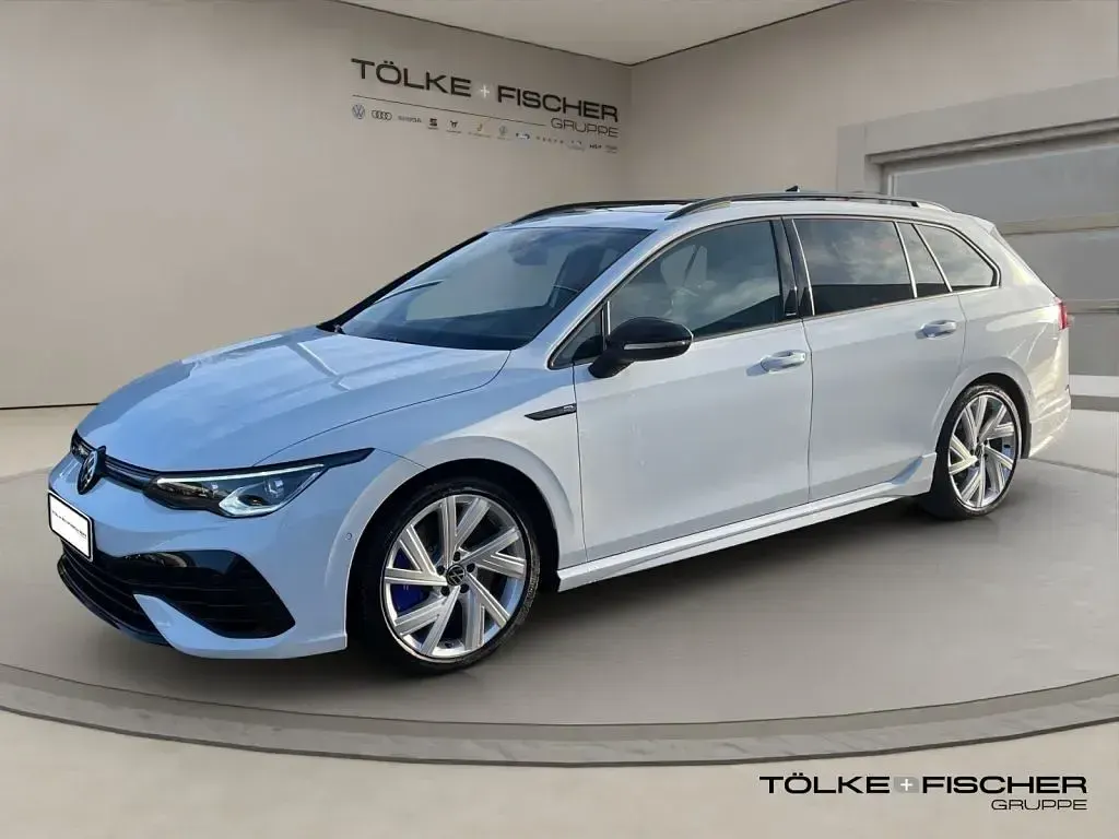 Gebraucht VW Golf VIII R 320 PS (235 kW) 2022 Pure white uni Kombi