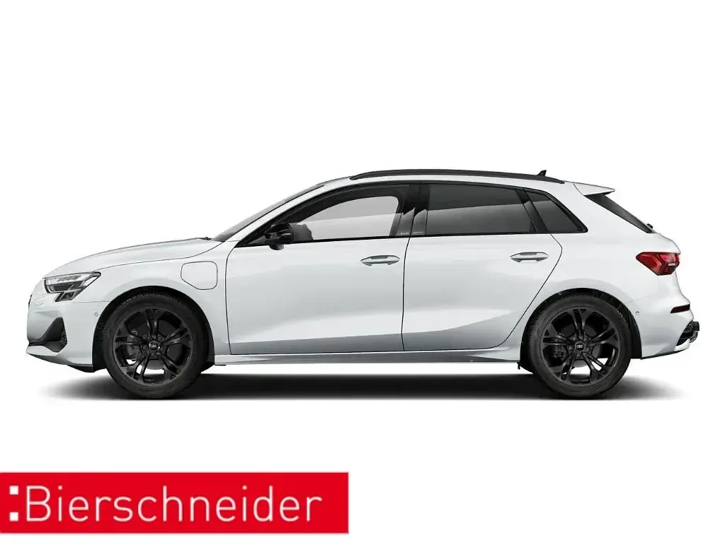 Używany Audi A3 Advanced 204 KM (150 kW) 2025 Biały Sedan/Limuzyna