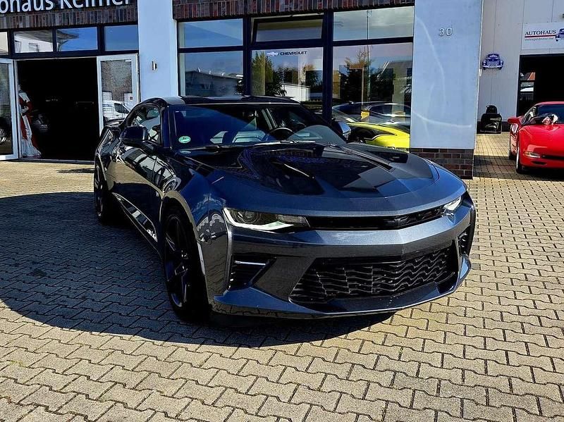 Graphit grau Gebraucht 2019 Chevrolet Camaro Coupé | 44.990 € (Fairer Preis) - Bild 1/4