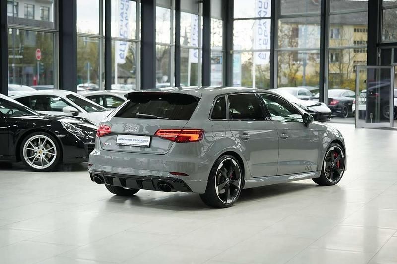 Gebraucht Audi RS3 400 PS (294 kW) 2019 Nardograu Limousine
