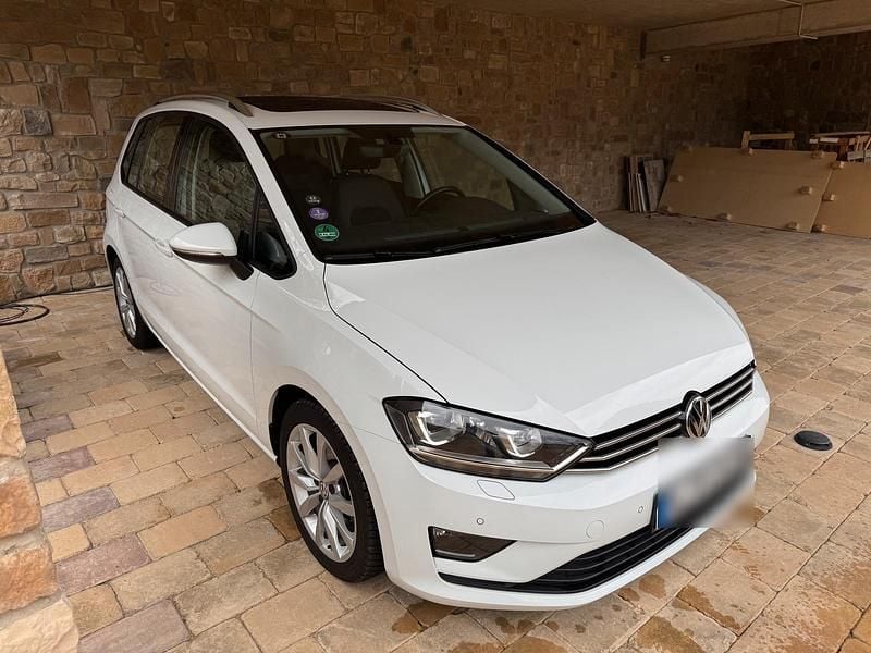 Gebraucht VW Golf VII Highline 125 PS (91 kW) 2016 Weiß Kombi