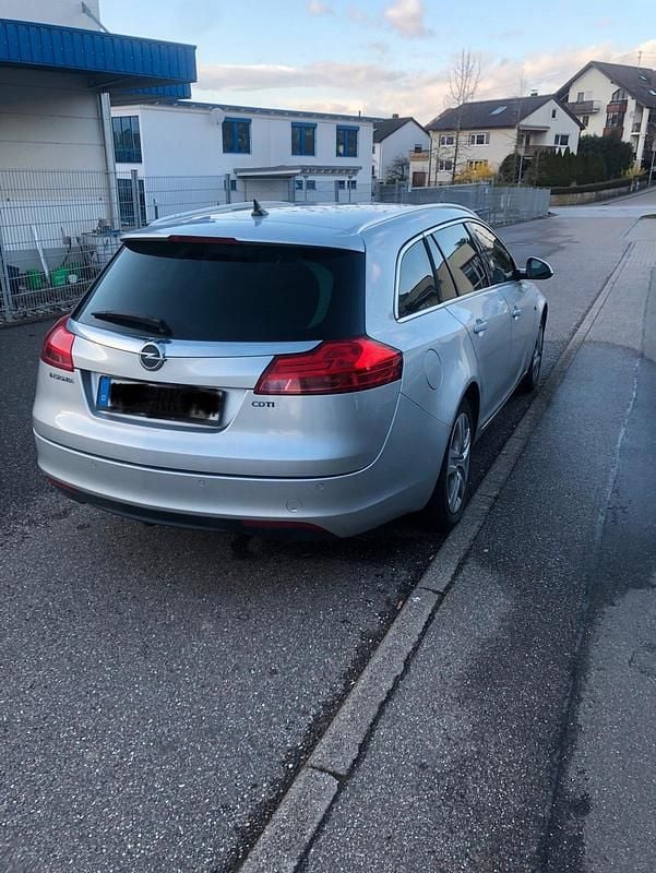 Gebraucht Opel Insignia 160 PS (117 kW) 2011 Grau Kombi
