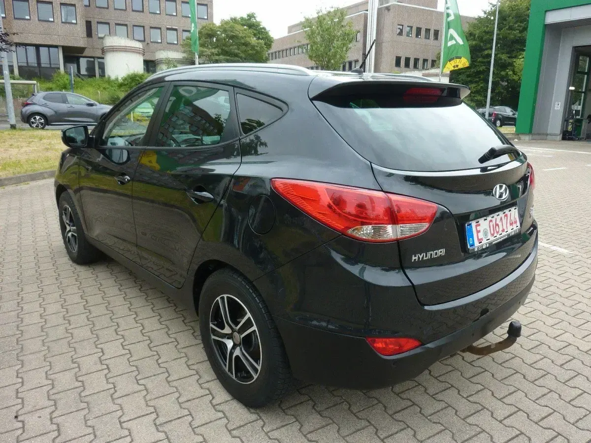 Gebraucht Hyundai ix35 Style 136 PS (100 kW) 2010 Schwarz SUV