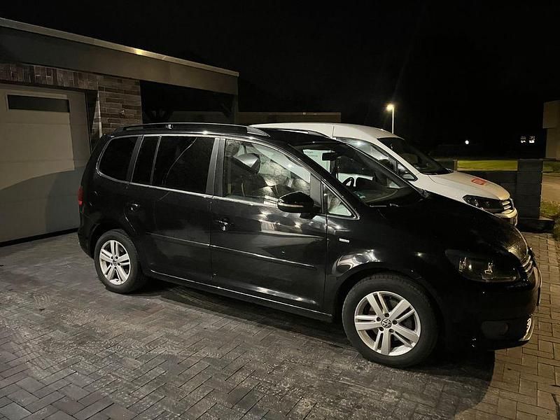 Gebraucht VW Touran Match 105 PS (77 kW) 2012 Schwarz Van / Kleinbus