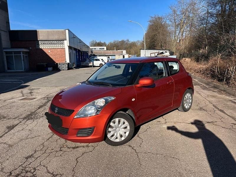Gebraucht Suzuki Swift 94 PS (69 kW) 2012 Orange Kleinwagen