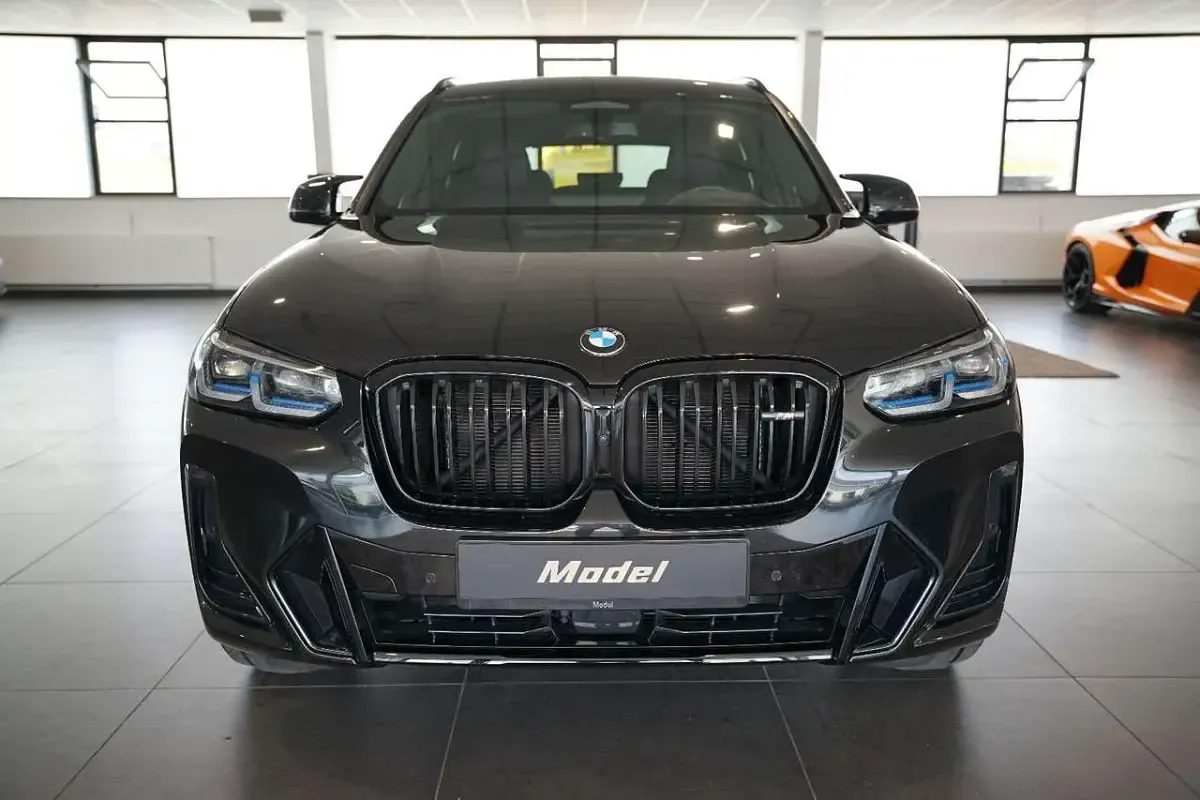 Gebraucht BMW X3 M 360 PS (264 kW) 2024 Black sapphire metallic SUV