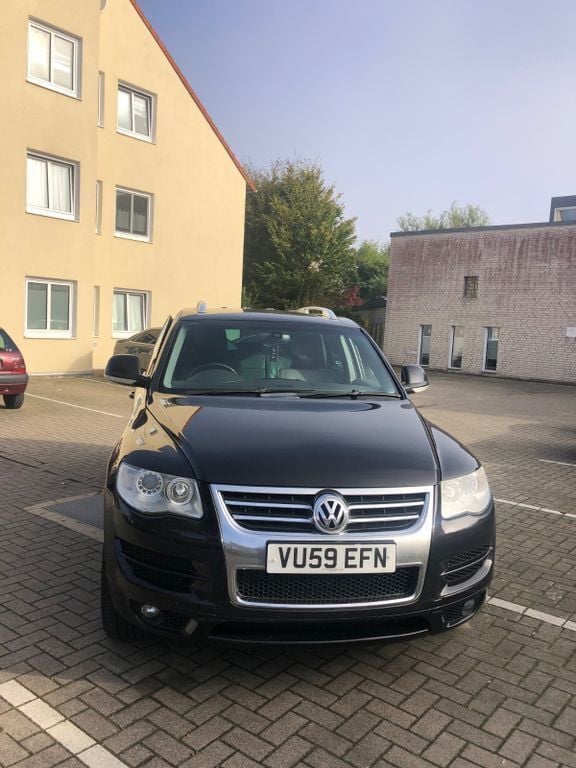 Schwarz Gebraucht 2010 VW Touareg SUV | 4.200 € - Bild 1/4