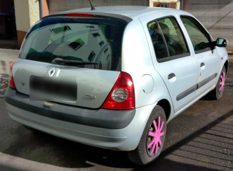 Gebraucht Renault Clio II 75 PS (55 kW) 2001 Kleinwagen