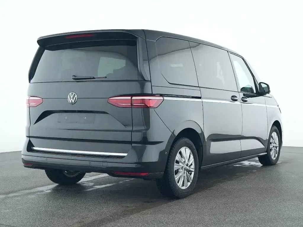 Gebraucht VW T7 Style 150 PS (110 kW) 2025 Schwarz Van