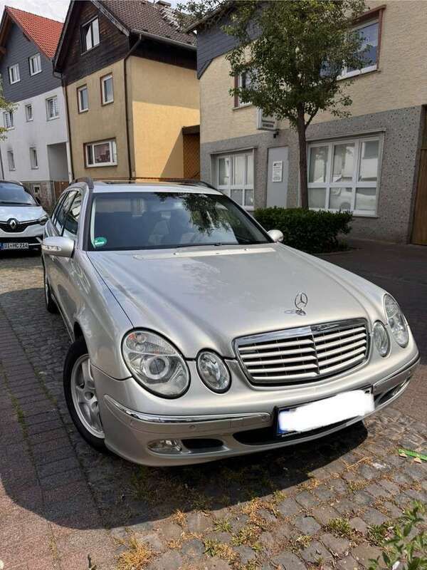 Silber Gebraucht 2004 Mercedes E240 Elegance Kombi | 4.800 € (Etwas zu teuer) - Bild 1/4