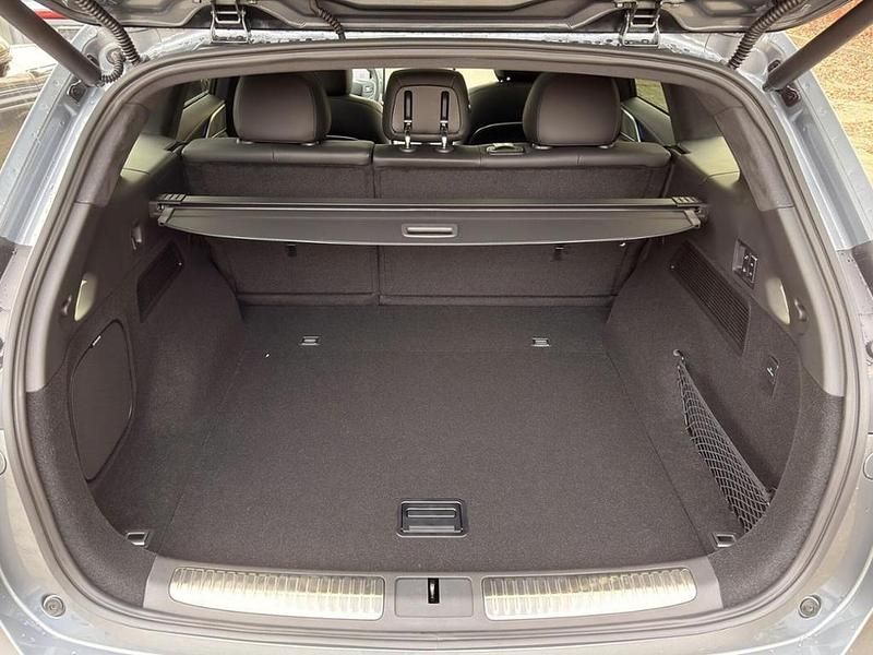 Neu XPENG G9 AWD Performance 311 kW (423 PS) 2026 Grün kaitoke green matte SUV