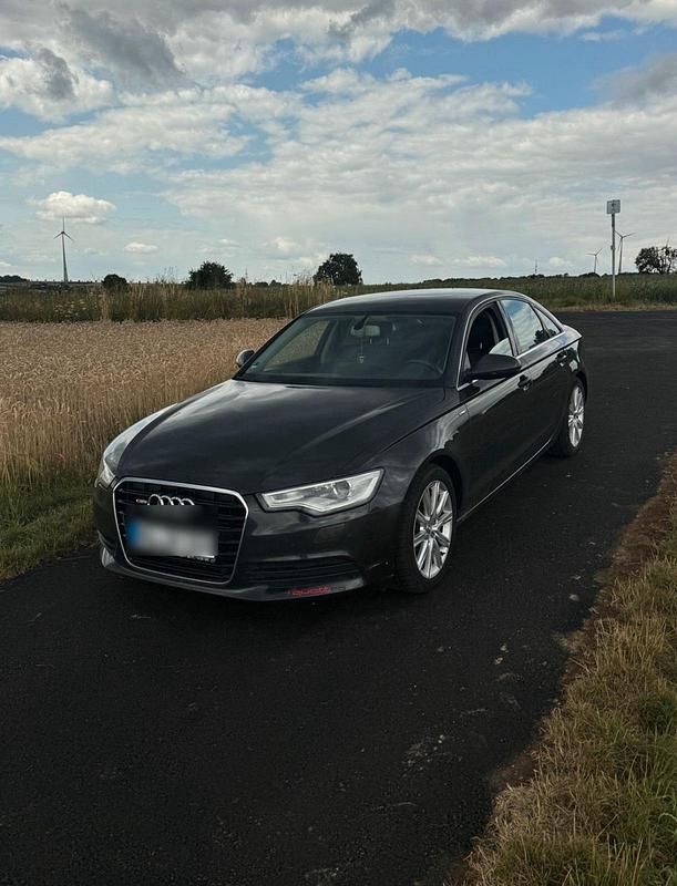 Grau Gebraucht 2012 Audi A6 Limousine | 8.500 € (Superpreis) - Bild 1/4