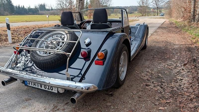 Gebraucht Morgan Plus 8 190 PS (139 kW) 1995 Blau Cabrio