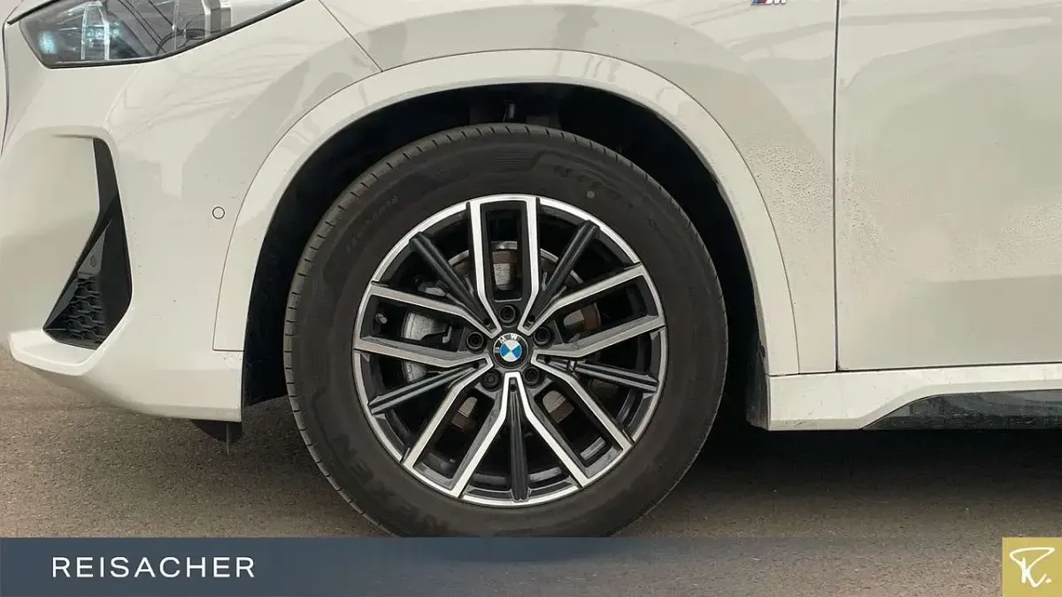 Gebraucht BMW X1 M Sport 163 PS (119 kW) 2025 Alpinweiß uni SUV