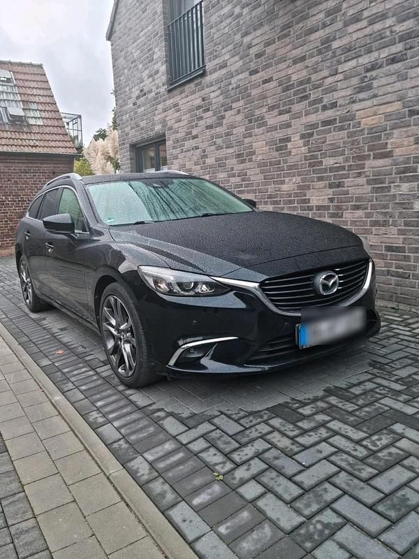 Schwarz Gebraucht 2018 Mazda 6 Sports-Line Kombi | 16.000 € (Superpreis) - Bild 1/4