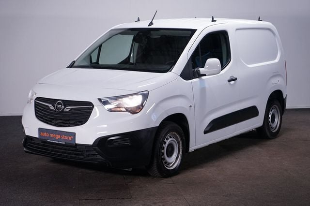 Weiß Gebraucht 2020 Opel Combo Edition Van / Kleinbus | 8.899 € (Superpreis) - Bild 1/4