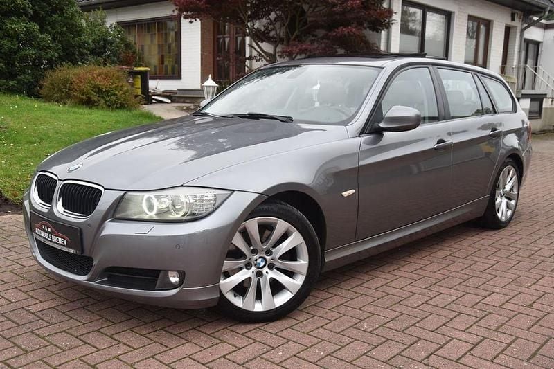 Grau Gebraucht 2009 BMW 320 Comfort Edition Kombi | 4.499 € (Guter Preis) - Bild 1/4