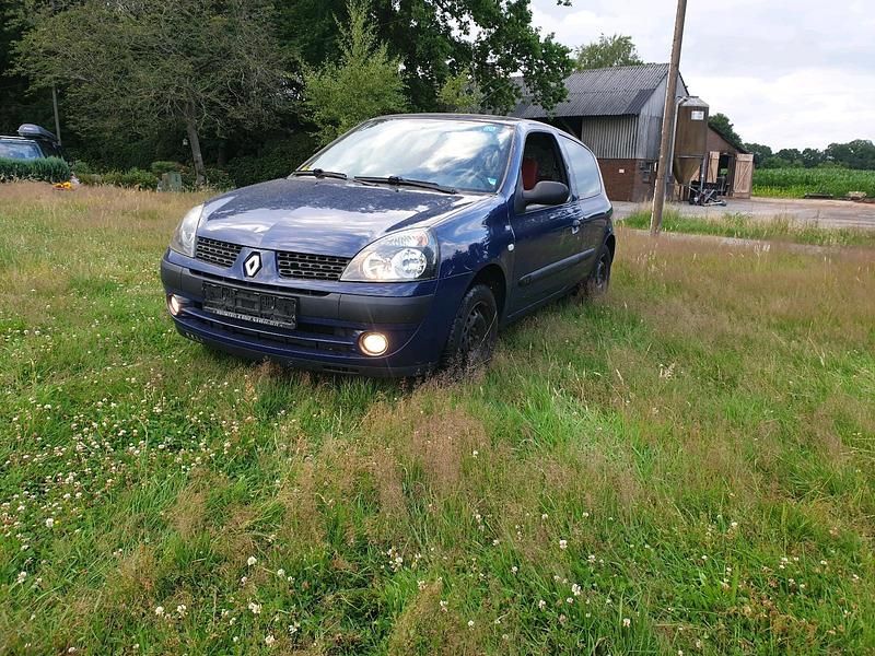 Blau Gebraucht 2003 Renault Clio II Kleinwagen | 1.190 € (Teuer) - Bild 1/4