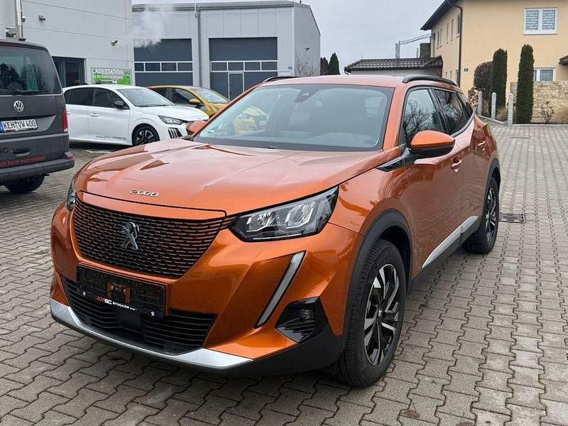 Orange Gebraucht 2021 Peugeot e-2008 Allure SUV | 18.490 € (Fairer Preis) - Bild 1/4