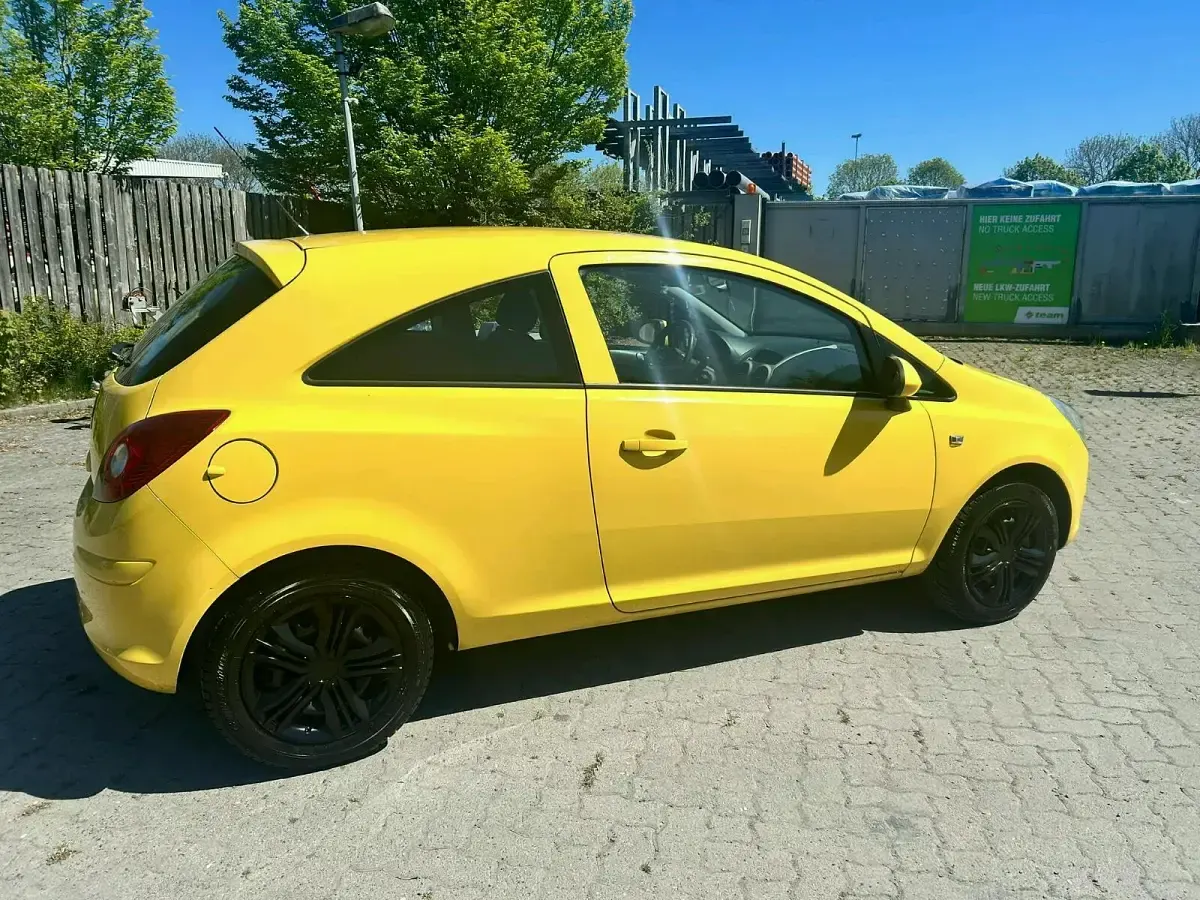 Gebraucht Opel Corsa 60 PS (44 kW) 2008 Gelb Kleinwagen