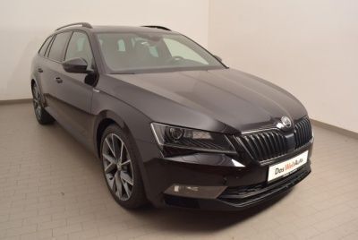 Gebraucht Skoda Superb SportLine 190 PS (139 kW) 2018 Schwarz metallic Kombi
