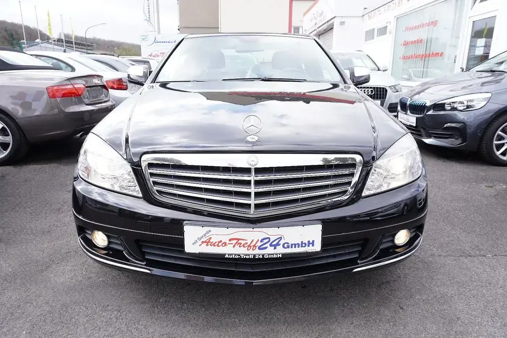 Gebraucht Mercedes C200 Elegance 184 PS (135 kW) 2009 Schwarz Limousine
