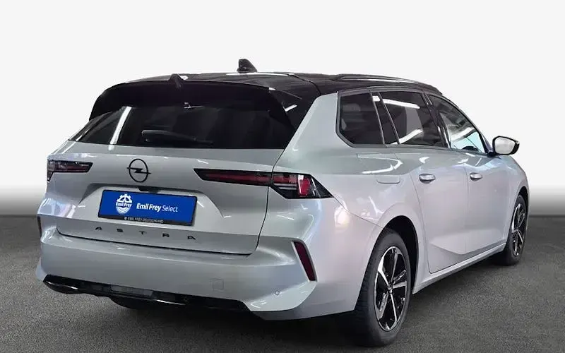 Gebraucht Opel Astra 131 PS (96 kW) 2025 Silber Kleinwagen