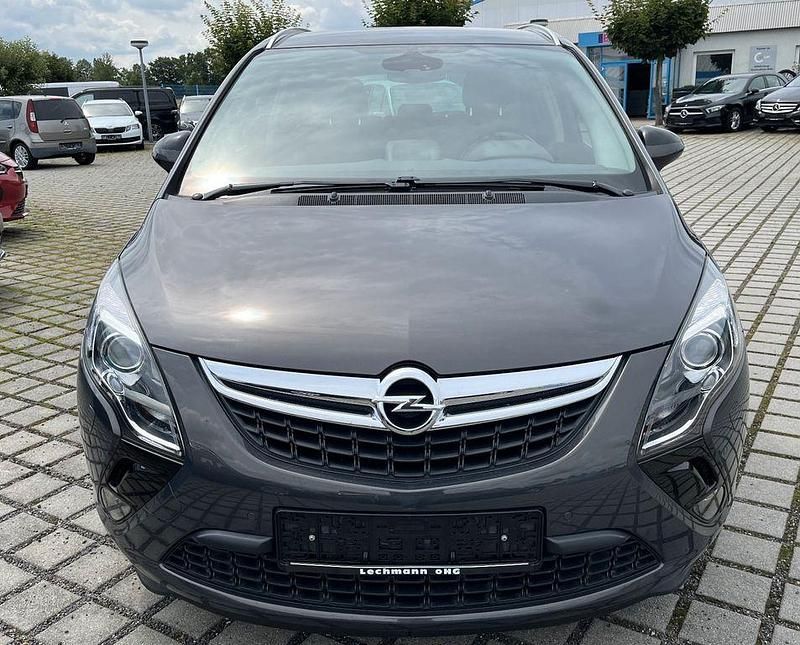 Gebraucht Opel Zafira Tourer Innovation 140 PS (102 kW) 2012 Grau Van / Kleinbus