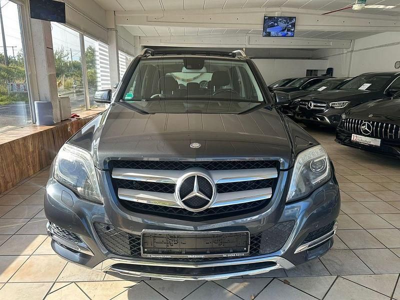 Grau Gebraucht 2013 Mercedes GLK220 SUV | 14.900 € (Fairer Preis) - Bild 1/4