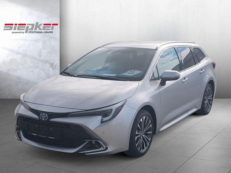 Silber Neu 2025 Toyota Corolla Kombi | 32.888 € - Bild 1/4