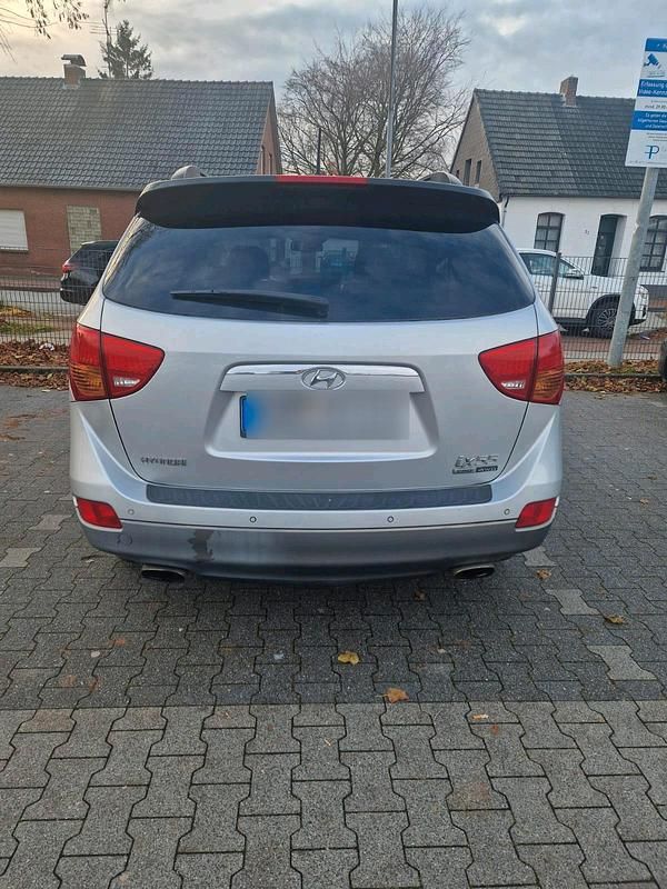 Grau Gebraucht 2010 Hyundai Veracruz SUV | 9.000 € (Fairer Preis) - Bild 1/4