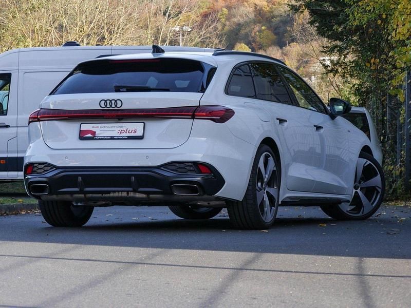 Gebraucht Audi A5 Ambiente 204 PS (150 kW) 2025 Gletscherweiß metallic Kombi