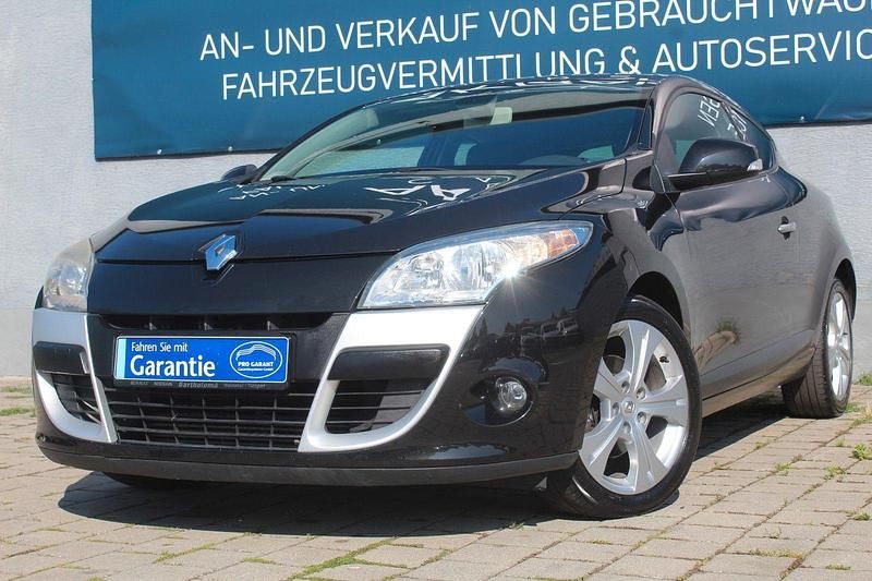 Schwarz Gebraucht 2009 Renault Mégane Coupé Dynamique Coupé | 3.490 € (Fairer Preis) - Bild 1/4