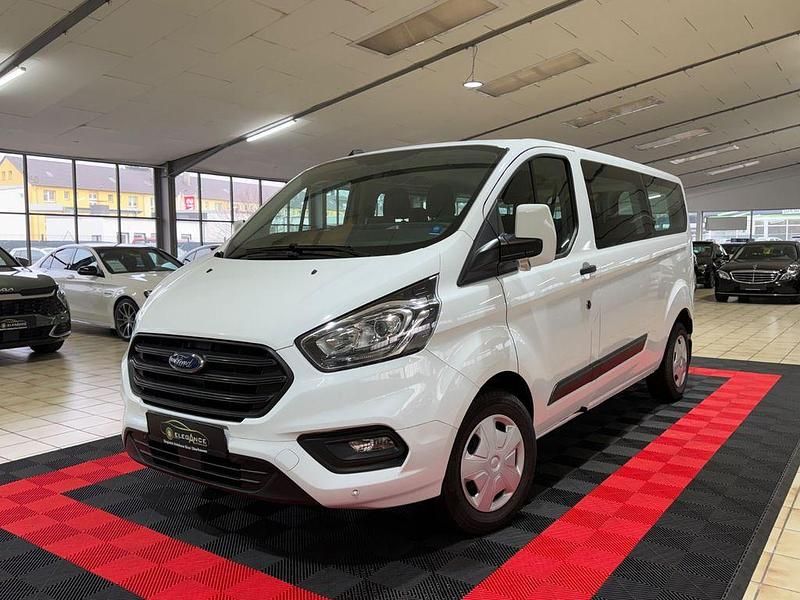 Weiß Gebraucht 2020 Ford Transit Trend Kombi | 25.900 € (Teuer) - Bild 1/4