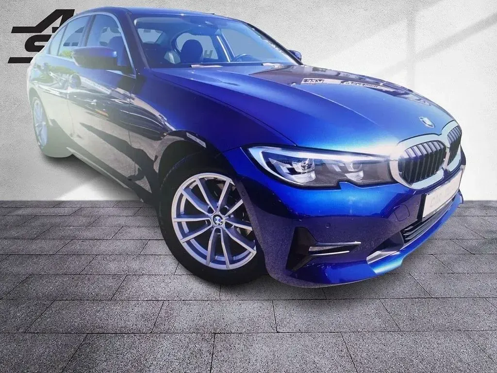 Używany BMW 320 Advantage 184 KM (135 kW) 2019 Niebieski Sedan/Limuzyna