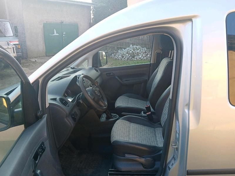 Second-hand VW Caddy Trendline 102 CP (75 kW) 2012 Monovolum