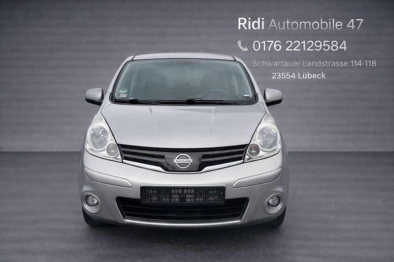 Silver (m) Gebraucht 2013 Nissan Note I-Way Van / Kleinbus | 4.650 € (Guter Preis) - Bild 1/4