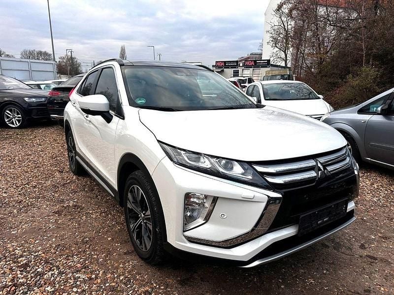 Weiß Gebraucht 2018 Mitsubishi Eclipse Cross SUV | 17.950 € (Guter Preis) - Bild 1/4