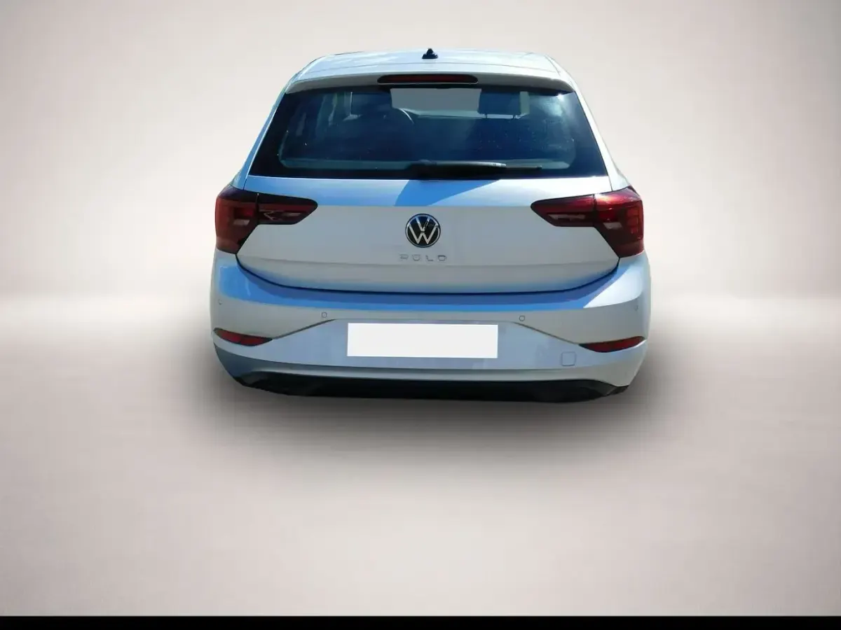 Gebraucht VW Polo Life 80 PS (58 kW) 2023 Silber Kleinwagen