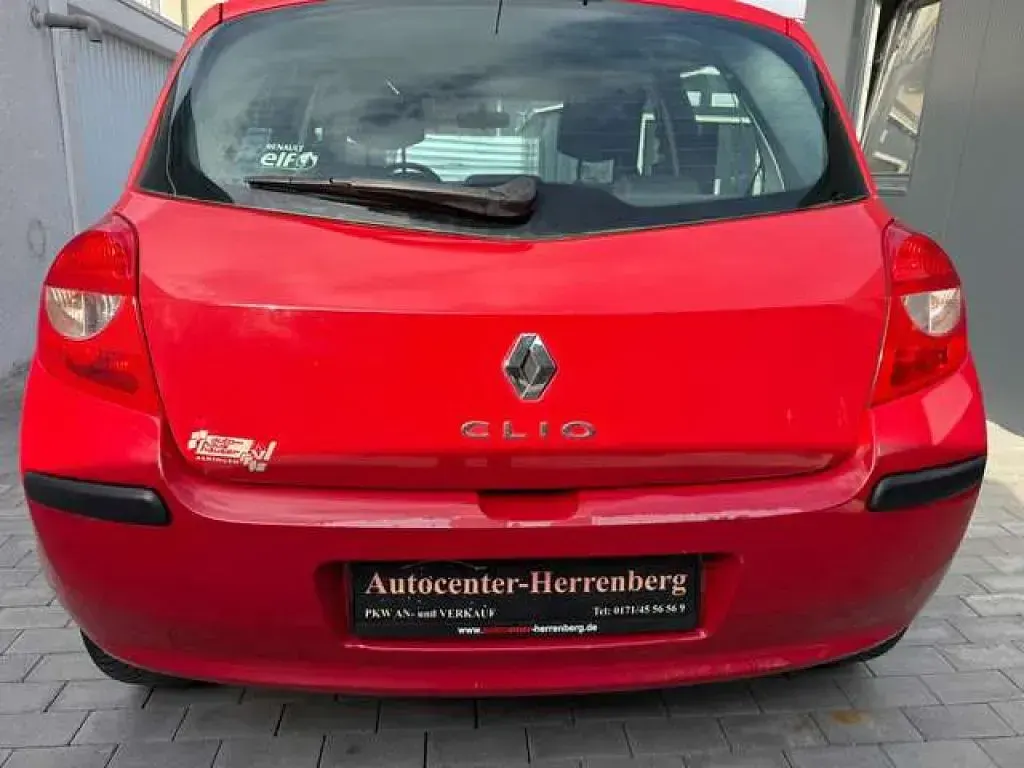 Gebraucht Renault Clio II 139 PS (102 kW) 2007 Hellrot Kleinwagen