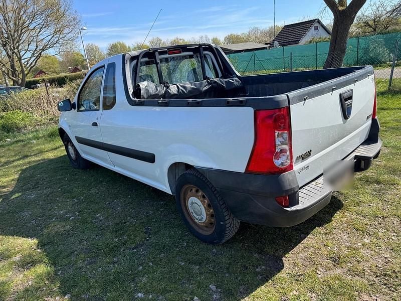Gebraucht Dacia Pick up 68 PS (50 kW) 2009 Weiß Pickup