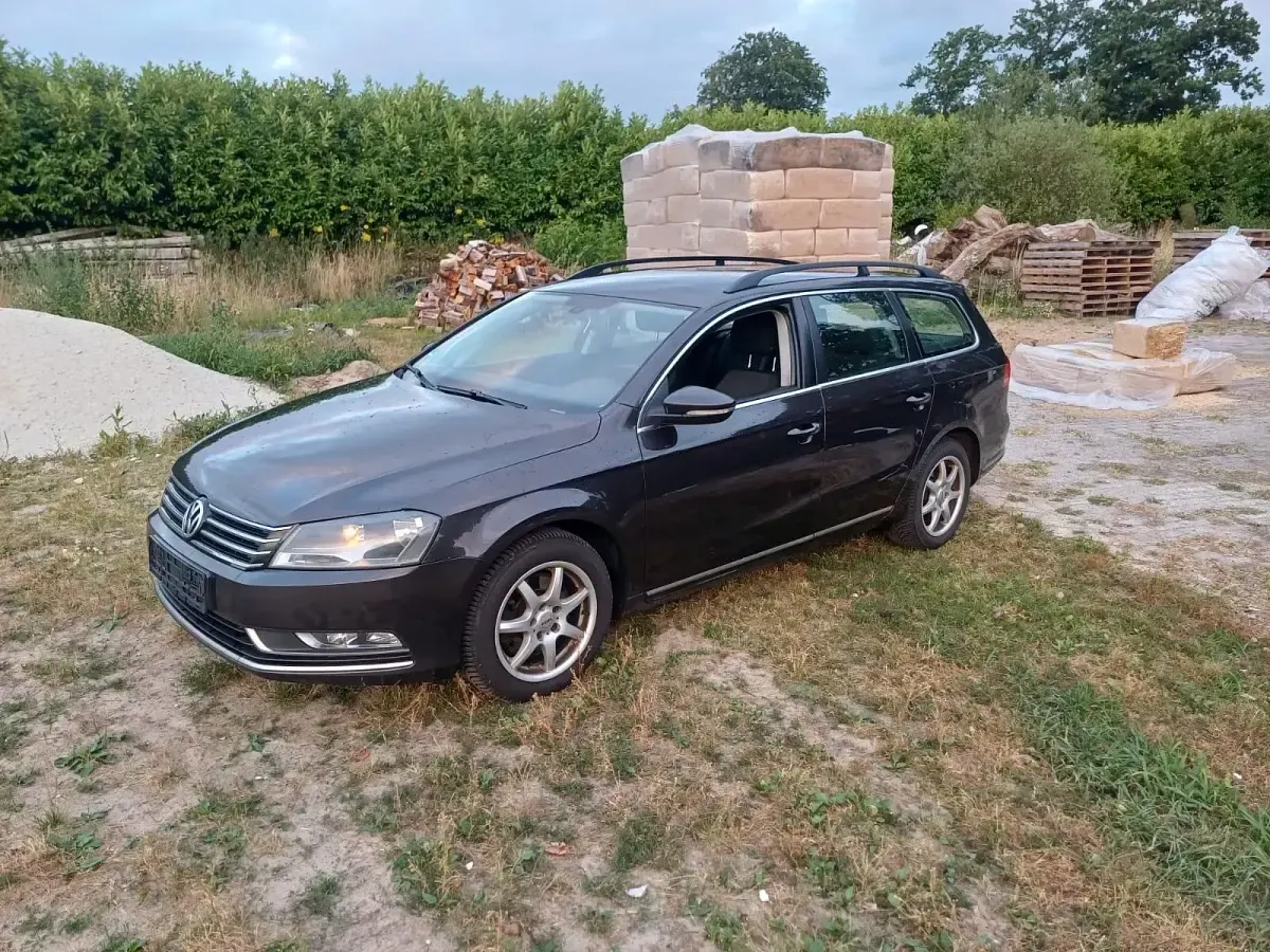 Gebraucht VW Passat 140 PS (102 kW) 2011 Kombi